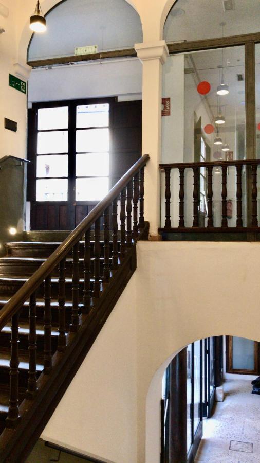 Quartier Leon Hostel Jabalquinto Zewnętrze zdjęcie