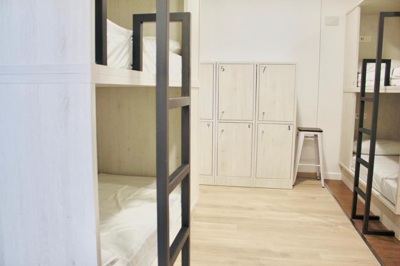 Quartier Leon Hostel Jabalquinto Zewnętrze zdjęcie