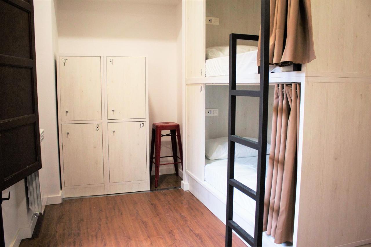 Quartier Leon Hostel Jabalquinto Zewnętrze zdjęcie